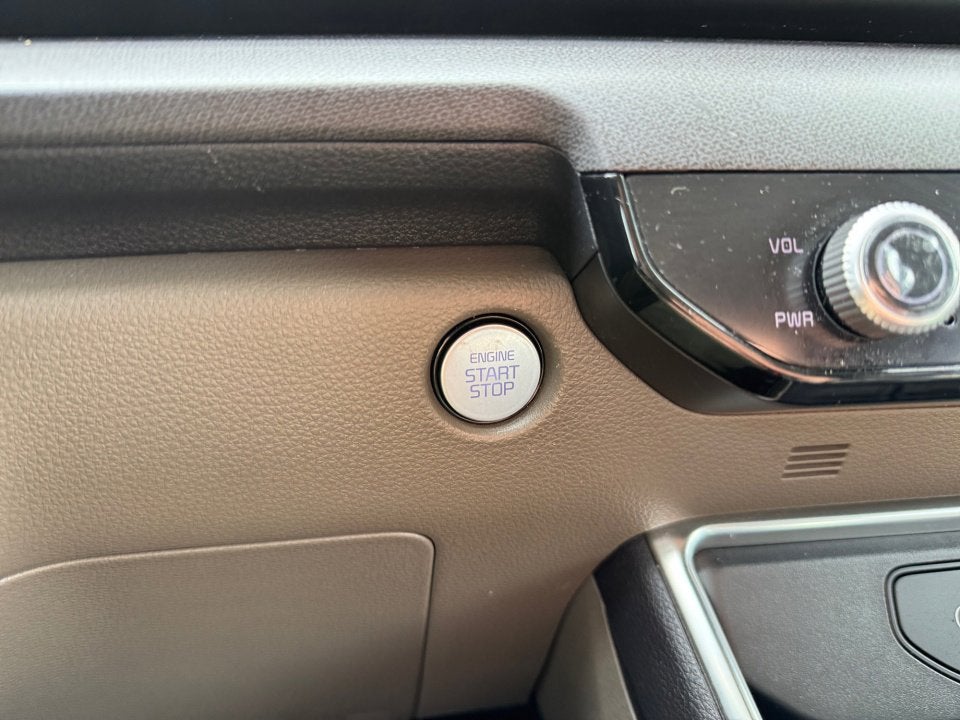 2025 Kia Carnival EX